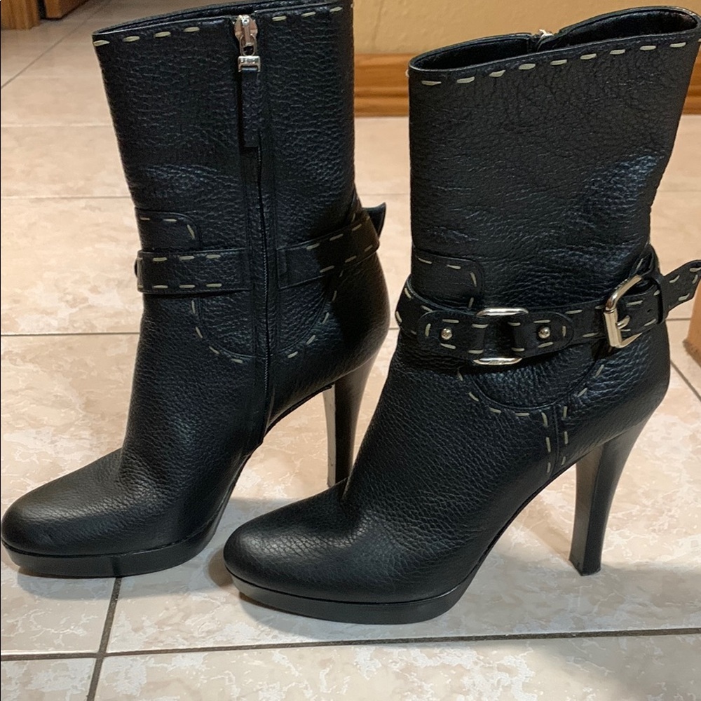FENDI Elegant Black Leather Women's Boots